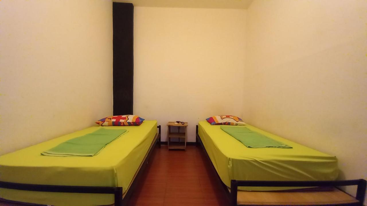 Dc Hotel & Hostel Labuan Bajo Exterior foto