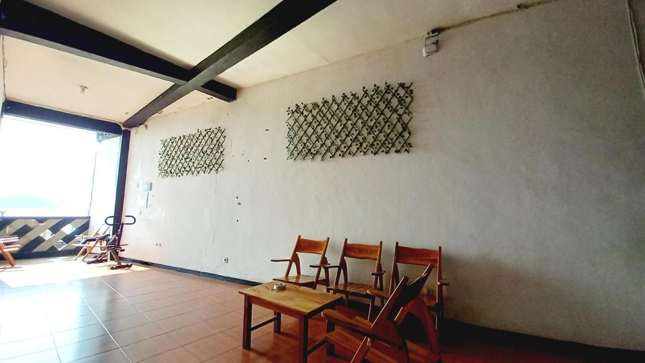 Dc Hotel & Hostel Labuan Bajo Exterior foto